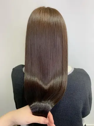 ロング カラー パーマ ヘアアレンジ 近藤千翔🩵 髪質改善Periodのエステ・リラクイメージ
