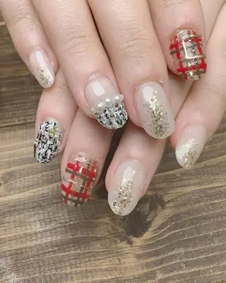 ネイル 新山 聖のネイルデザイン