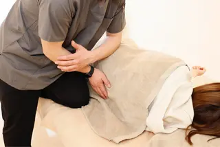 学生向けケア| 肩こり・姿勢・小顔✨のエステ・リラクイメージ