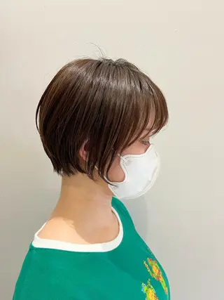 ショート 山本 佳奈のヘアスタイル