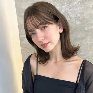 ミディアム ボブ｜韓国｜美髪矯正 ｜amika🌙のヘアスタイル