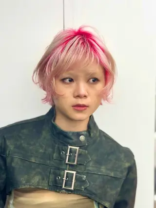 ミディアム カラー ⭐️韓国ブリーチ 顔周りカット⭐️のヘアスタイル