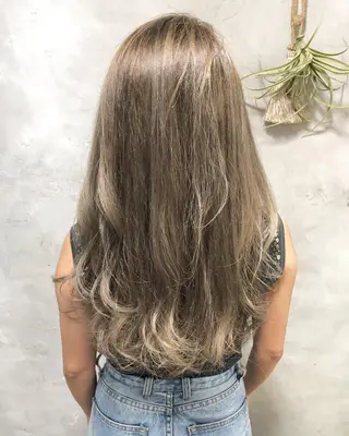 ロング カラー ヘアアレンジ 遠藤 拓馬のヘアスタイル