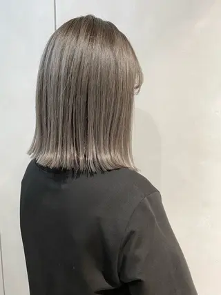 ミディアム カラー M IIのヘアスタイル
