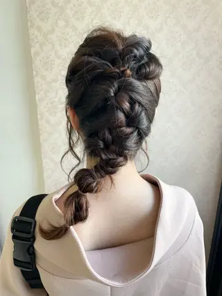ヘアアレンジ ヒヨシ ルナのヘアスタイル