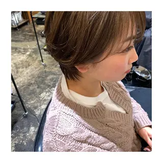 ショート カラー UMEDA FIGAROのヘアスタイル
