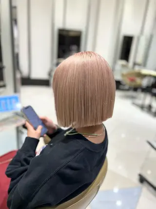 ショート カラー 🖌ハイトーン美容師 🎨伊藤冬都のヘアスタイル