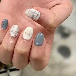 ネイル アトリエ　ミモザ所属・いまむら あかりのネイルデザイン