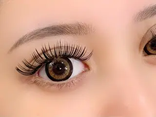 マツエク・マツパ 難波駅すぐ🩵当日予 約◎eye✨UENOのマツエク・マツパデザイン