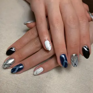 ネイル 💅chainail _aiのネイルデザイン