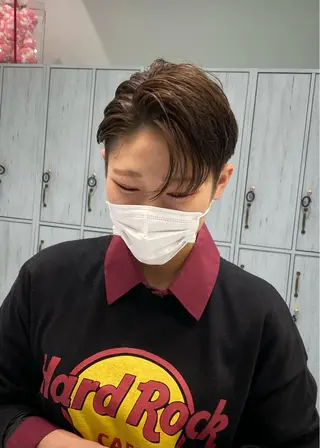 ショート カラー 中川 茜里のヘアスタイル