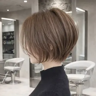 ショート カラー 《髪質改善✖️レイヤ ー🩶》ナオヤのヘアスタイル