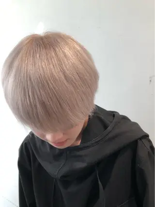 カラー メンズ SOLA .のヘアスタイル