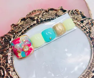 ネイル CROWN プライベートサロンのネイルデザイン