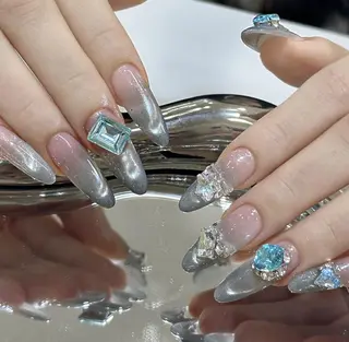 ネイル Pure&Rich Nailのネイルデザイン