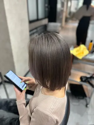 ミディアム KISSSWAN Remiのヘアスタイル