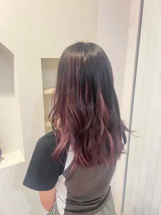 カラー 安間 琴音のヘアスタイル