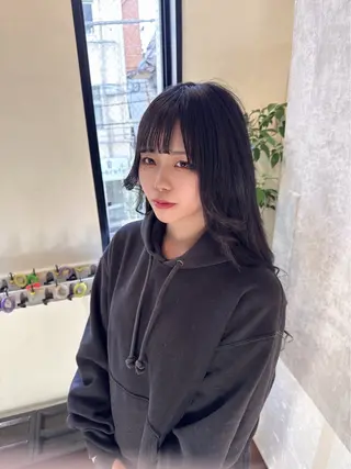 メンズ特化シャドウパ ーマラウンドマッシュのヘアスタイル