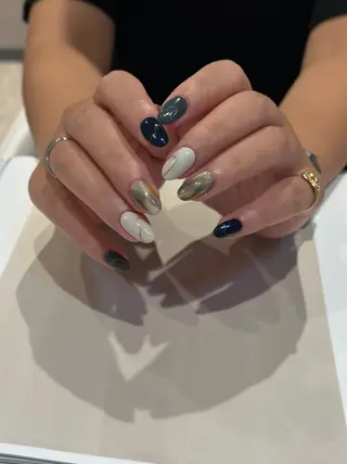 ショート カラー パーマ ヘアアレンジ メンズ キッズ ネイル マツエク・マツパ アイブロウ ar. harajukuのネイルデザイン