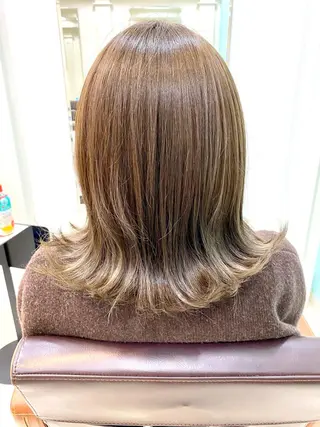 ミディアム カラー 菜 摘のヘアスタイル