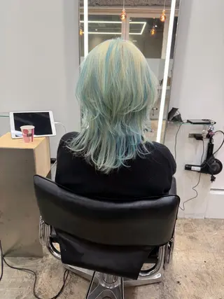 ミディアム カラー ハイトーン/ブリーチ /ウルフ/しゅーたのヘアスタイル