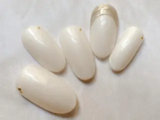 ミディアム Nagumo Mのネイルデザイン