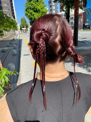 セミロング ヘアアレンジ 東 史夏のヘアスタイル