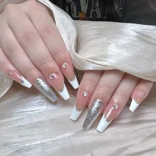 ネイル Maggie Nail🦩のネイルデザイン