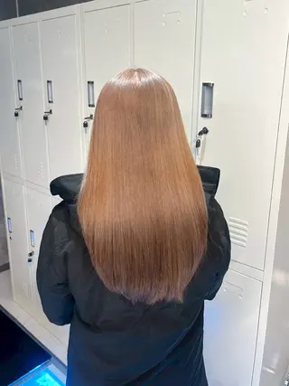 カラー 🦋ハイトーン×ア レンジ💫Leenaのヘアスタイル