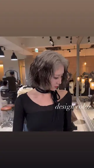 ミディアム カラー 💜ハイトーン💛 マジカルかいちゃんのヘアスタイル