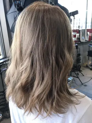 セミロング カラー 代表 中島貴志のヘアスタイル