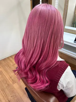 セミロング 腰越 麻奈のヘアスタイル