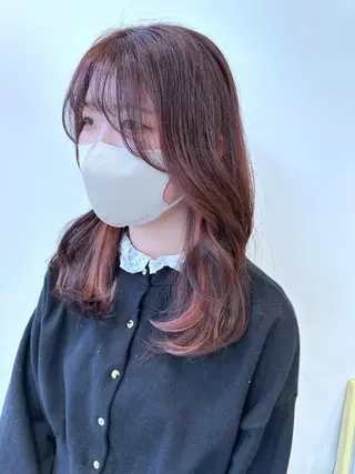 セミロング カラー 小顔レイヤー/ ベージュ🤍Rieのヘアスタイル