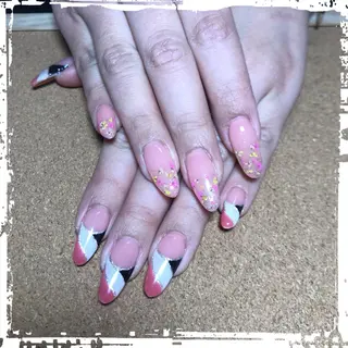 ネイル ECLAT エクラ所属・寺山 千鶴のネイルデザイン