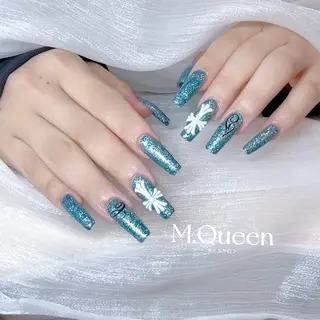 ネイル MQueen ネイルサロンマルのネイルデザイン