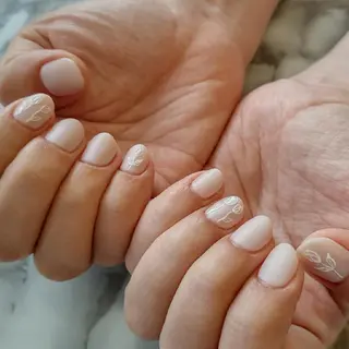 ネイル ジェヌインネイル 河内のネイルデザイン