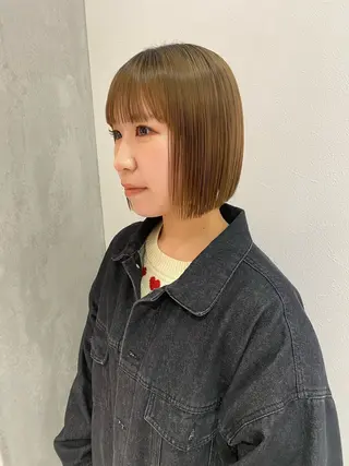 ミディアム いとう ほのかのヘアスタイル