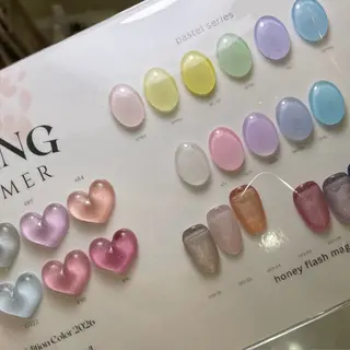 ネイル エルバイノリコ 嶋岡のネイルデザイン