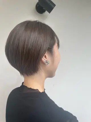ショート カラー Hair Make powderのヘアスタイル
