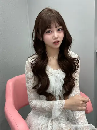 ロング 𝑴𝑶𝑲𝑨渋谷 トレンド韓国ヘア🩷のヘアスタイル