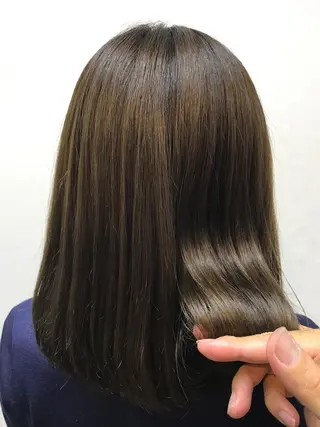 ミディアム カラー 吉森 満俊のヘアスタイル