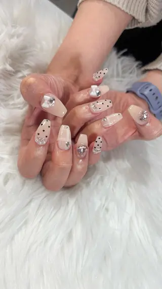 ネイル émure. パラジェル認定サロンのネイルデザイン