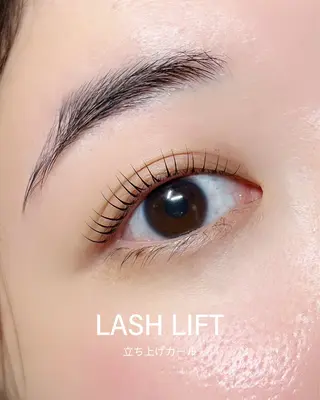 マツエク・マツパ WILLOW所属・WILLOW　熊谷 英恵のマツエク・マツパデザイン