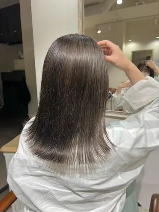 ミディアム 瀬川 夏緒のヘアスタイル
