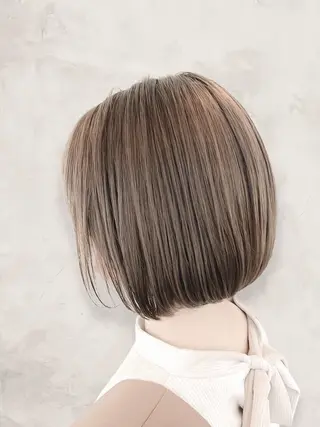 ショート ダブルカラー/ 髪質改善/三宅真綾のヘアスタイル
