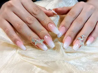ネイル DI'A ネイルサロンのネイルデザイン