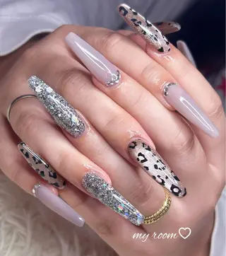 ネイル うるま市サロン Yuko Izawaのネイルデザイン