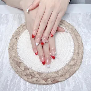 ネイル uu ネイルサロン関内🌼のネイルデザイン
