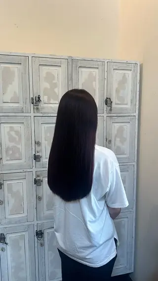 ロング ルプラボウ/梨菜/ ハイトーン/ブリーチのヘアスタイル