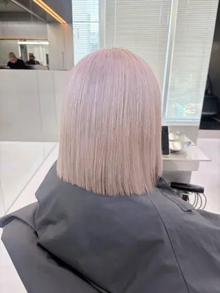 ミディアム 🫧バレイヤージュ/ ハイトーン/ミズキのヘアスタイル